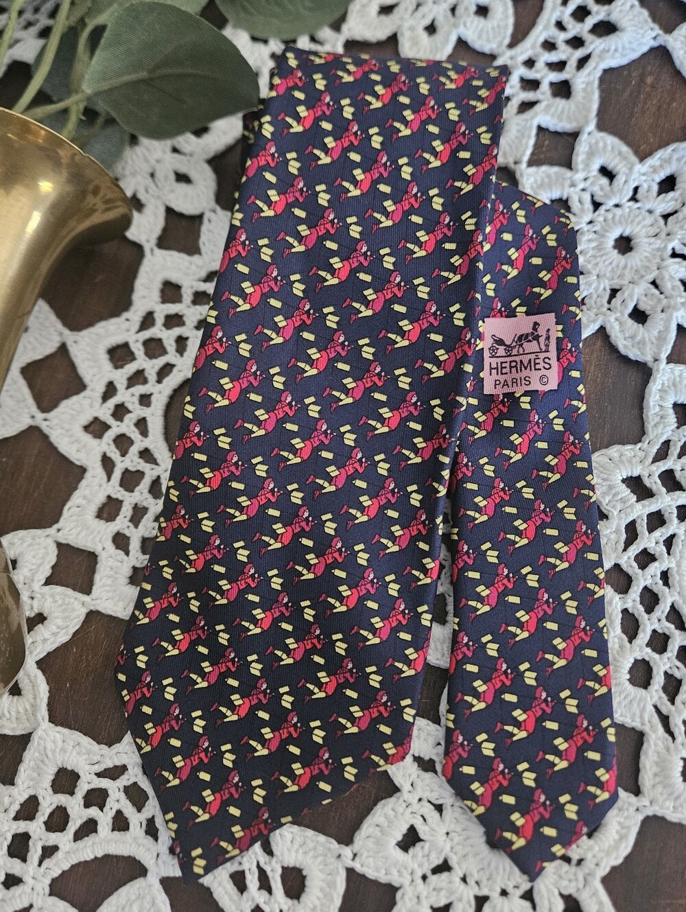 Hermès 90s Vintage Silk Necktie Navy Blue Red Flying Man Pattern Tie 7172FA
